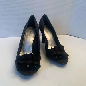 George black heels woman’s  size 8